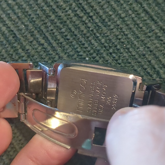 Watch - Picture 4 of 4